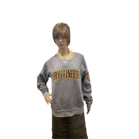 Harry Potter Embroidered Sweatshirt Griffindor Loose Fit Pullover Women’s L 16 - Picture 1 of 13